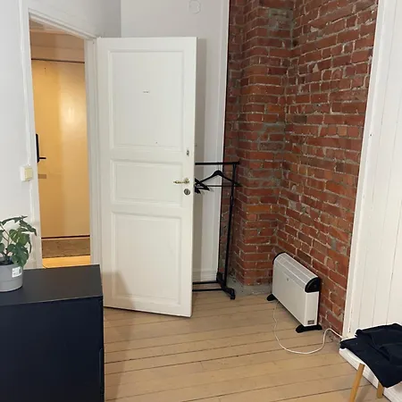 Lei Et Rom Midt I Sentrum בית הארחה אוסלו