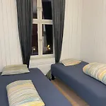 Lei Et Rom Midt I Sentrum בית הארחה *